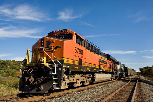 廣東佛山到奇姆肯特 中亞運(yùn)輸鐵運(yùn)汽運(yùn)拼箱整柜