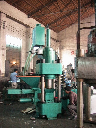 鑫源牌全自動(dòng)金屬屑?jí)簤K機(jī)A多噸位多型號(hào)按需定制