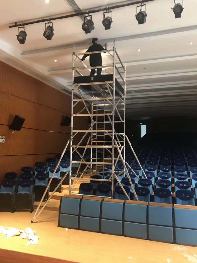 高空作業腳手架，鋁合金腳手架租賃，移動腳手架供應。