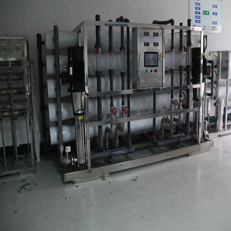 衢州市純凈水設(shè)備，反滲透純水設(shè)備，工業(yè)凈水器
