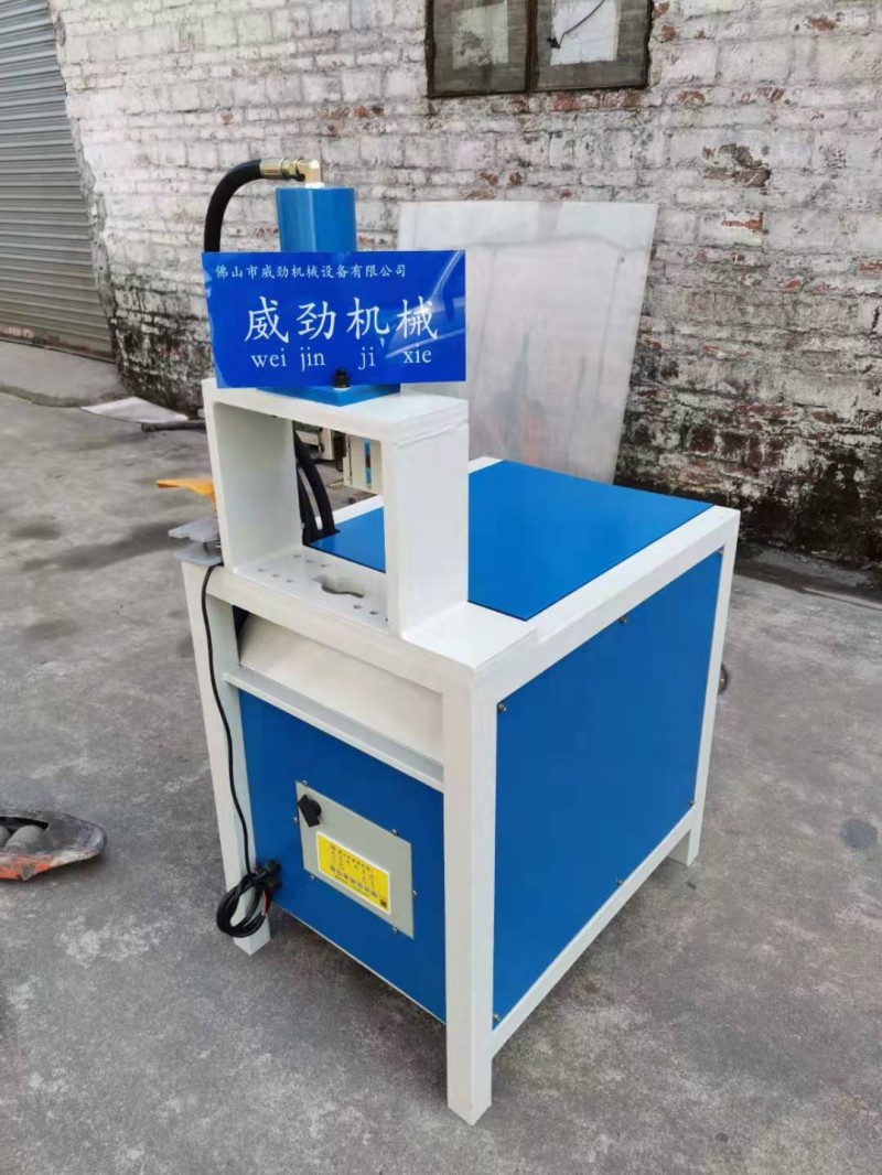 廣東佛山廠家直銷 圓管沖弧機、方管沖角機