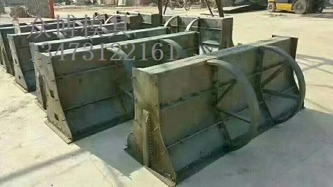 隔離墩鋼模具循環使用