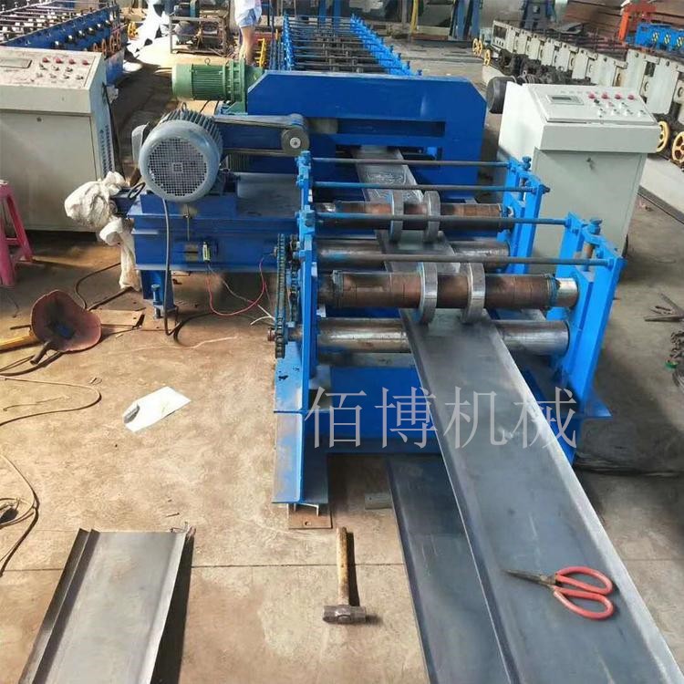 四川成都可調節止水鋼板機 3mm厚止水鋼板機器